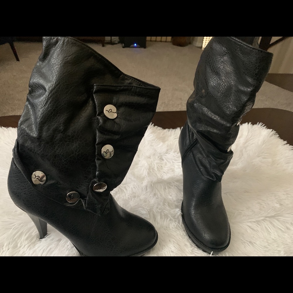 Black Rocawear anklet boot